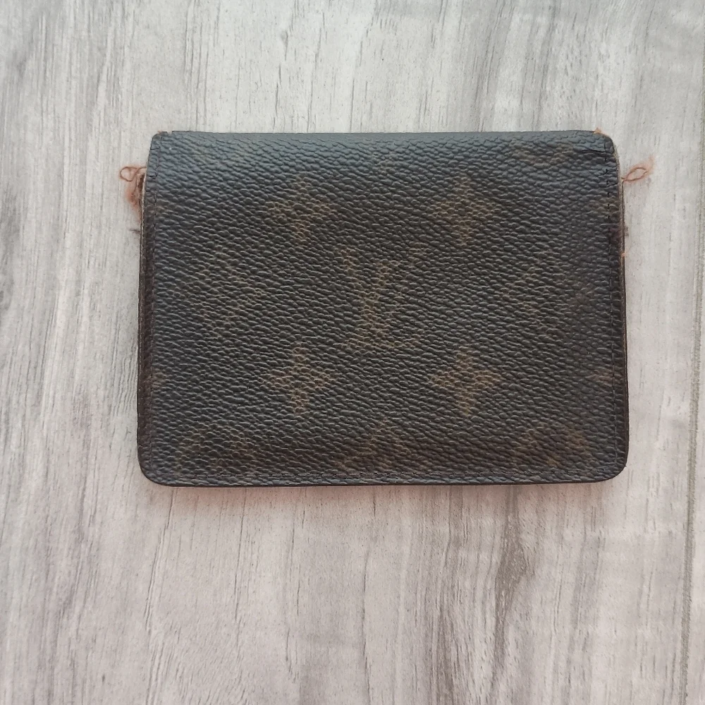 Louis Vuitton Bi Fold Card Holder Wallet